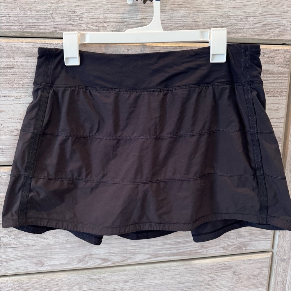 Lululemon Pace Rival Mid-Rise skirt  size 10 - black